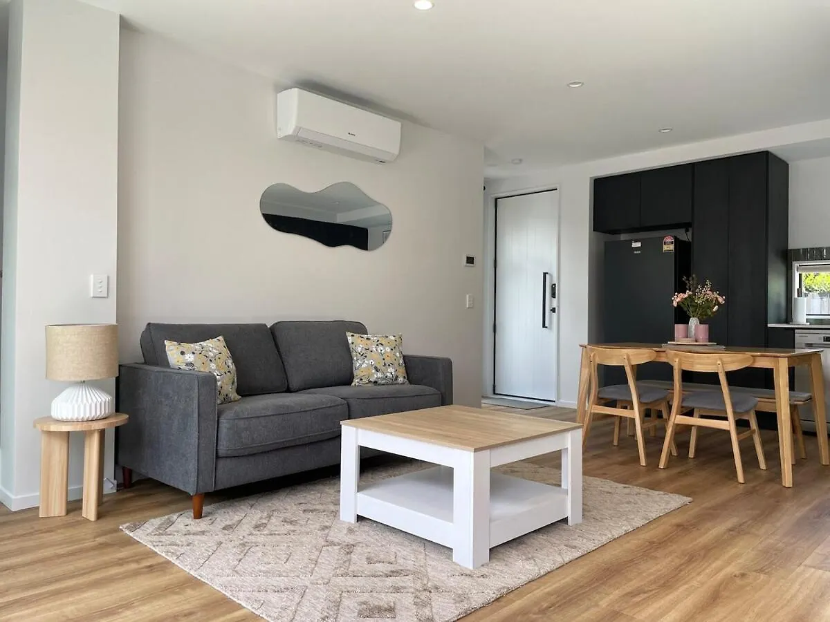 Holiday home Luxury 2Bed2Bath Standalone Home With Parking Christchurch New Zealand