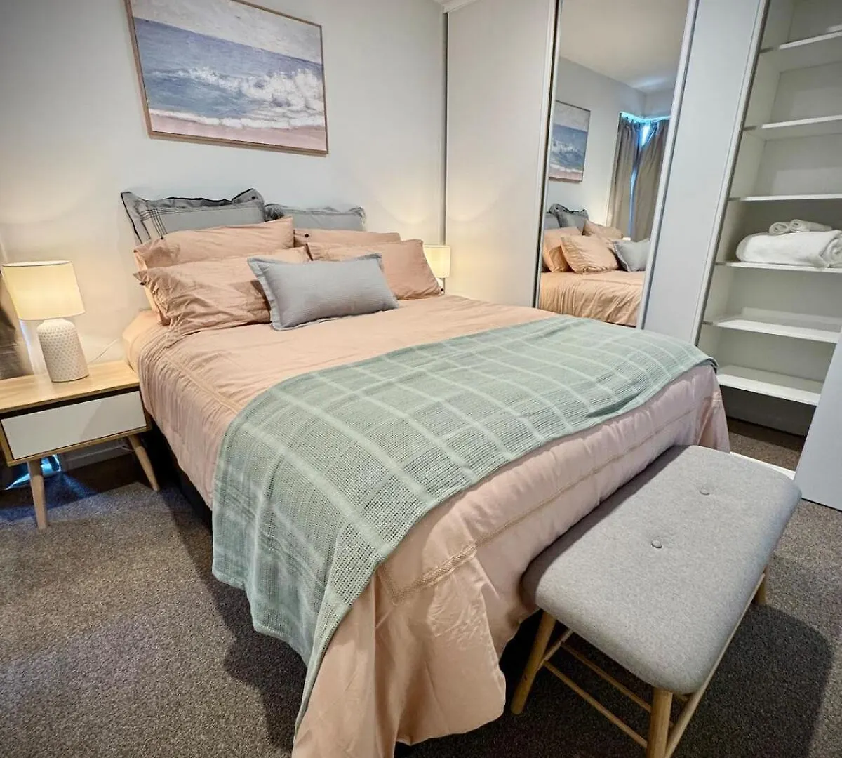 Luxury 2Bed2Bath Standalone Home With Parking Christchurch New Zealand