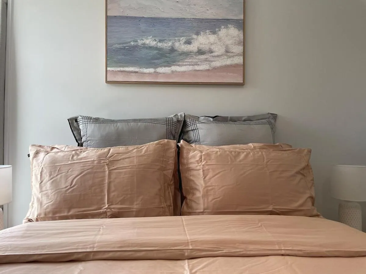 Luxury 2Bed2Bath Standalone Home With Parking Christchurch Holiday home