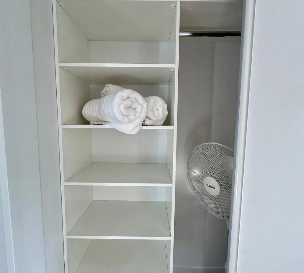 Luxury 2Bed2Bath Standalone Home With Parking Christchurch Hébergement de vacances