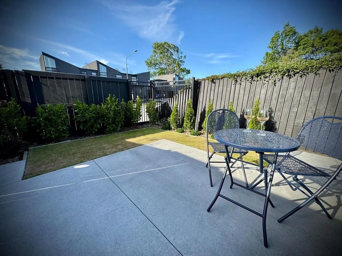 Luxury 2Bed2Bath Standalone Home With Parking Christchurch Hébergement de vacances